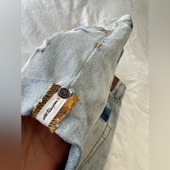 One Teaspoon | Women’s 26 Chargers Button Fly Jean Shorts Distressed Relaxed - Picture 8 of 8